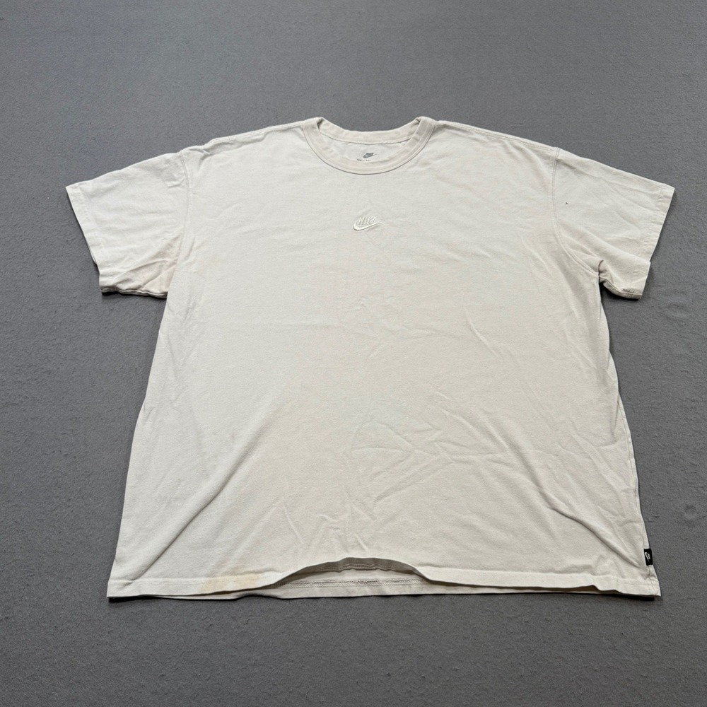 Nike Tee Center Swoosh Shirt Men's 2XL White Loose Fit Embroidered Athletic